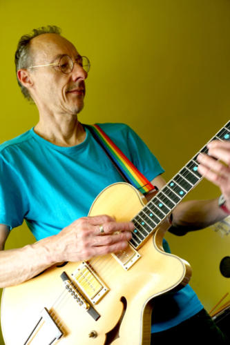 Chris Powell - Guitar